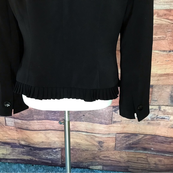 Sag Harbor Black Suit Jacket - Picture 5 of 9